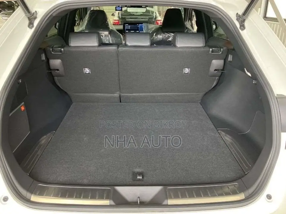 Toyota Harrier 2021 Pearl