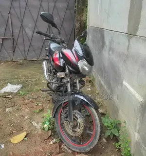 Bajaj Discover 150 2016 Red
