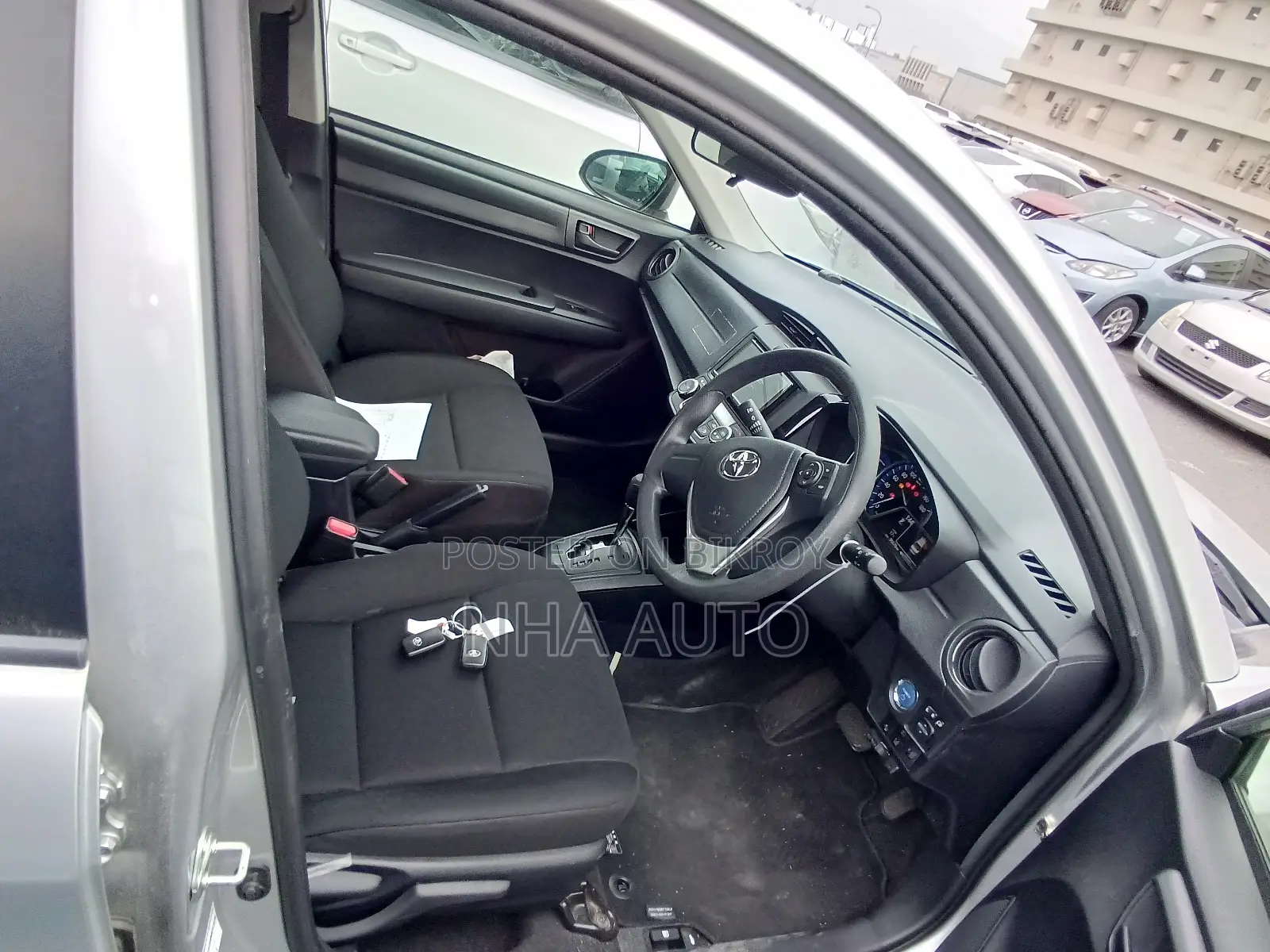 Toyota Axio 2022 Silver