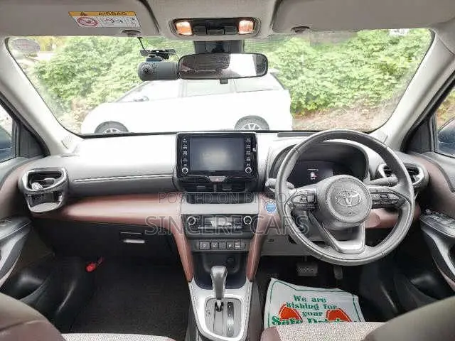 টয়োটা ইয়ারিস ক্রস ২০২১ ব্ল্যাক