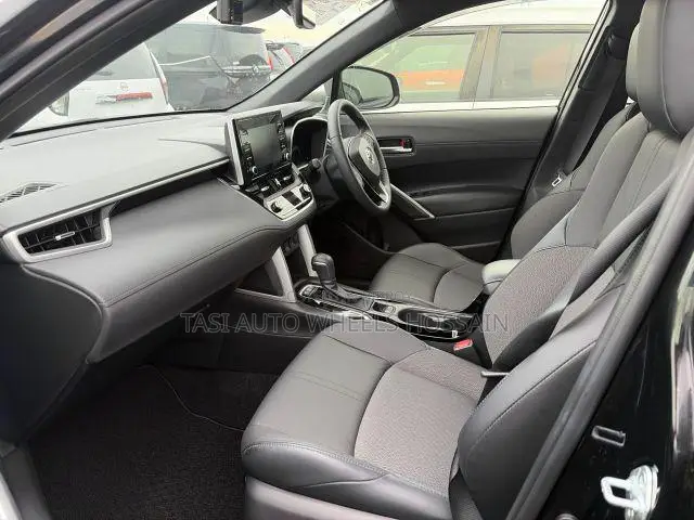 Toyota Corolla Cross 1.8 Hybrid All Wheel Drive 2022 Black