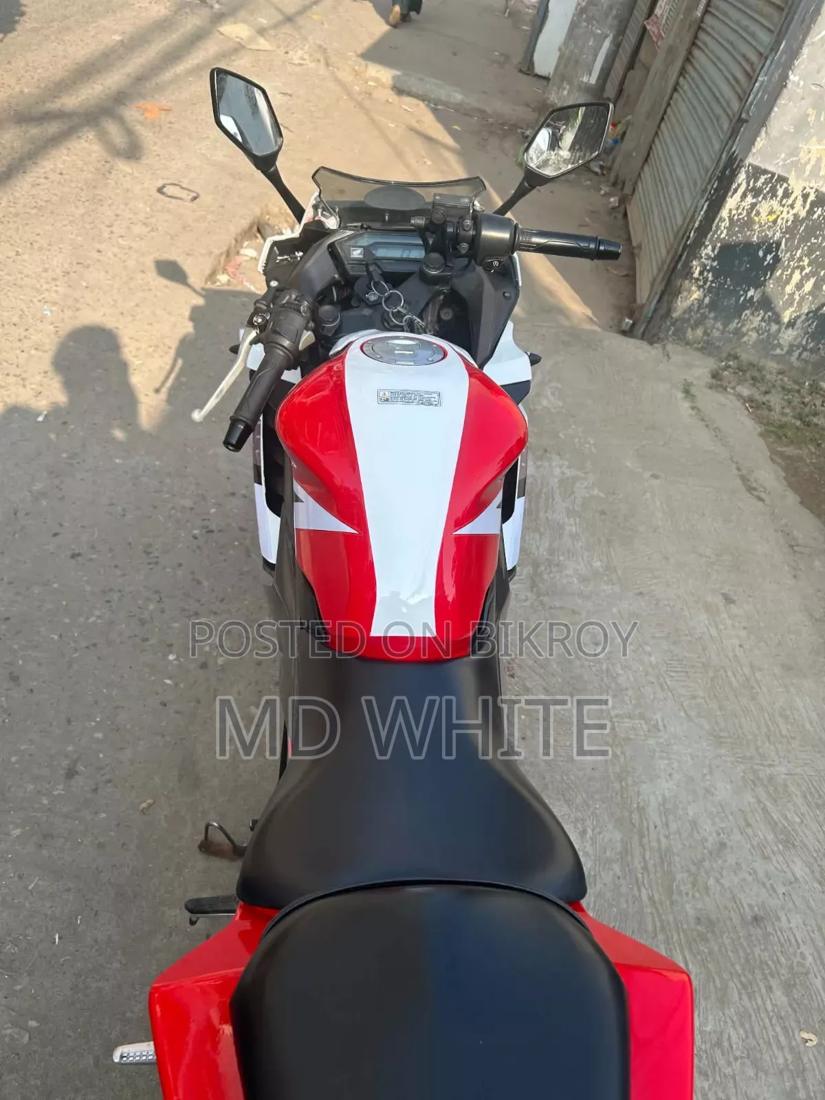 হোন্ডা সিবিআর ২০১৯ লাল