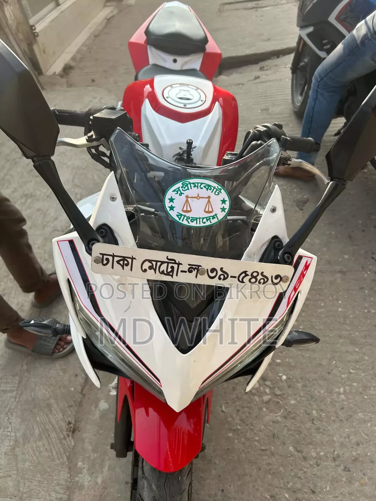 হোন্ডা সিবিআর ২০১৯ লাল