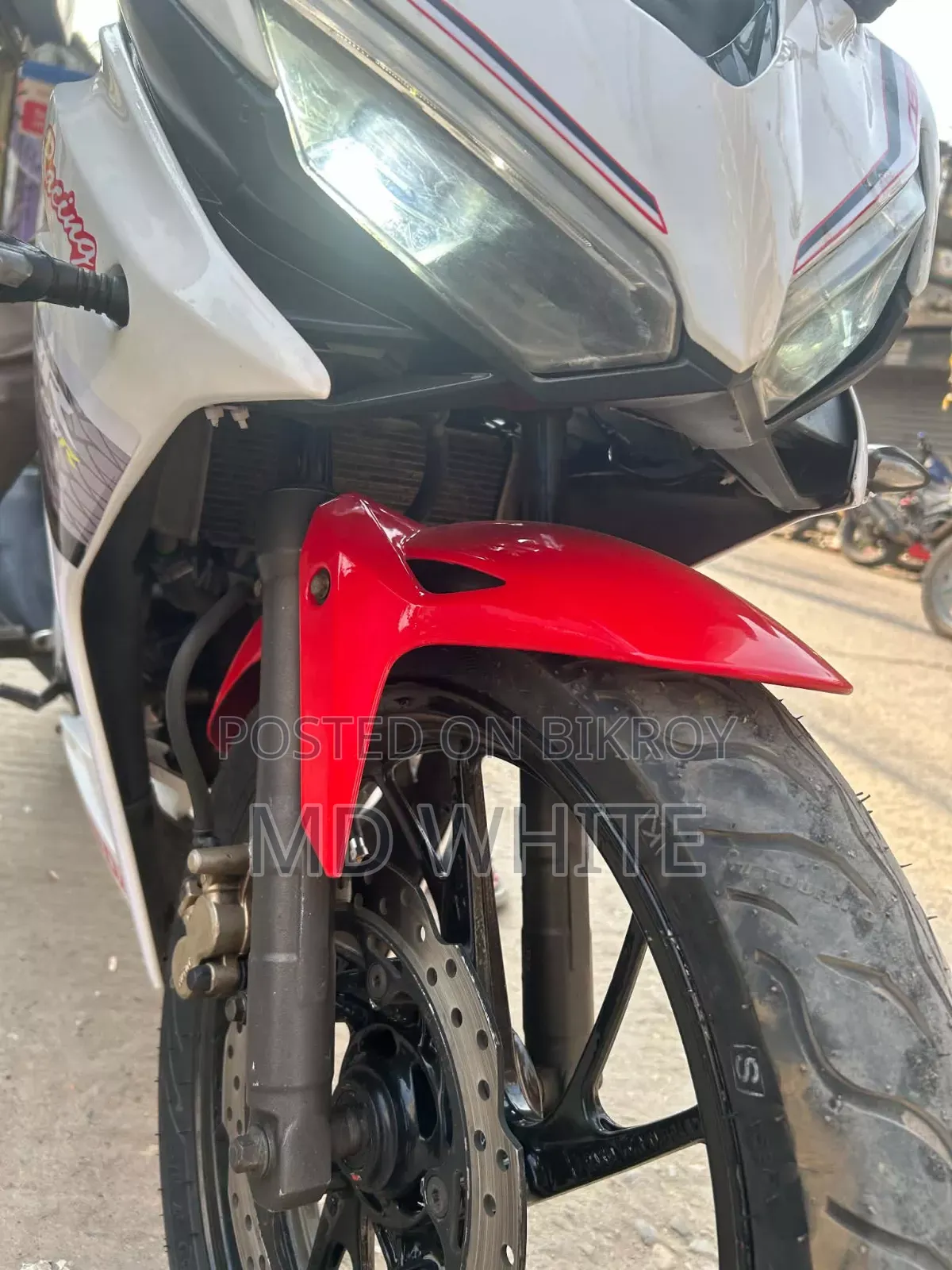 হোন্ডা সিবিআর ২০১৯ লাল