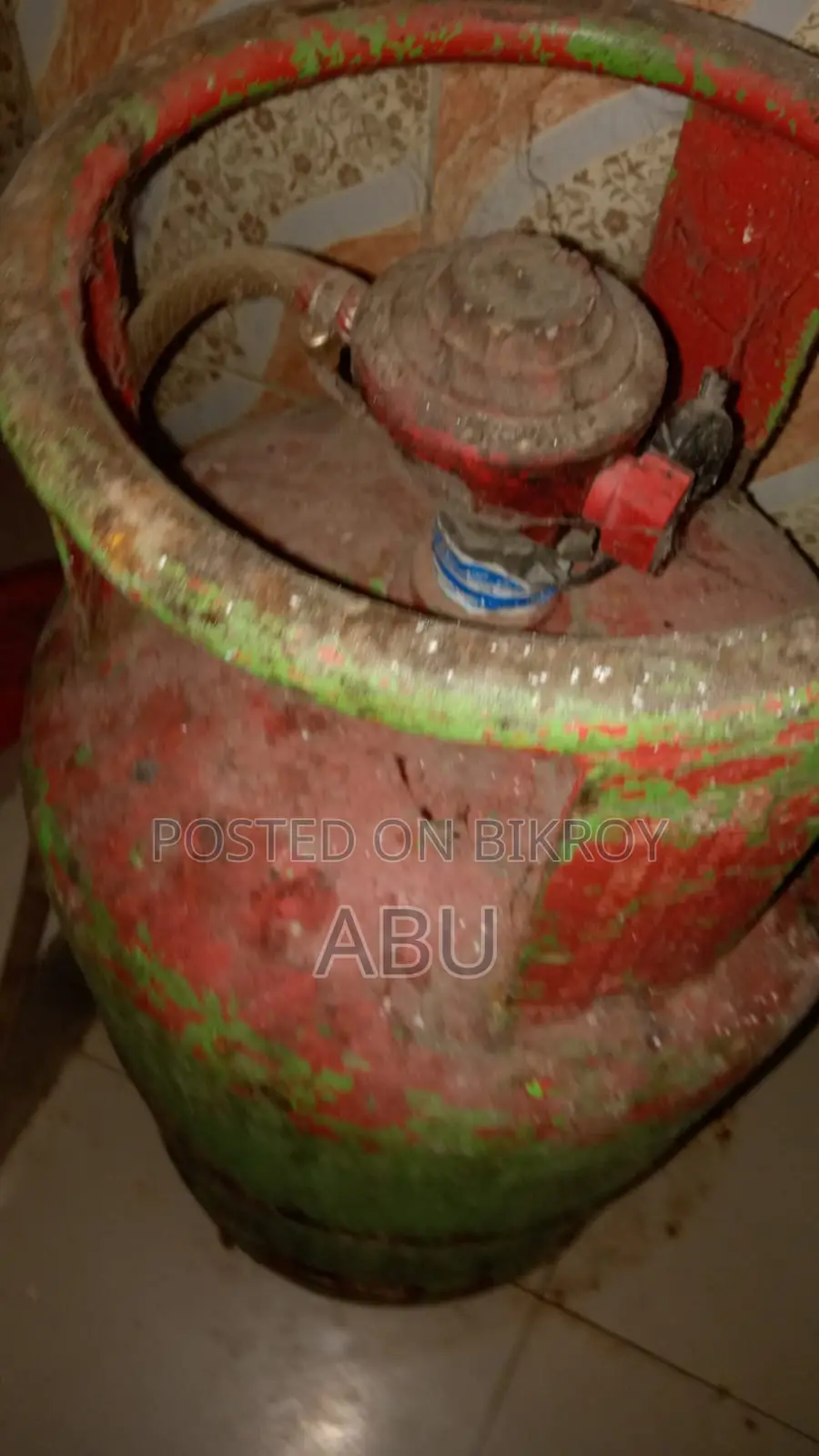 12 Kg LPG Gas Cylinder With Gas & Burner