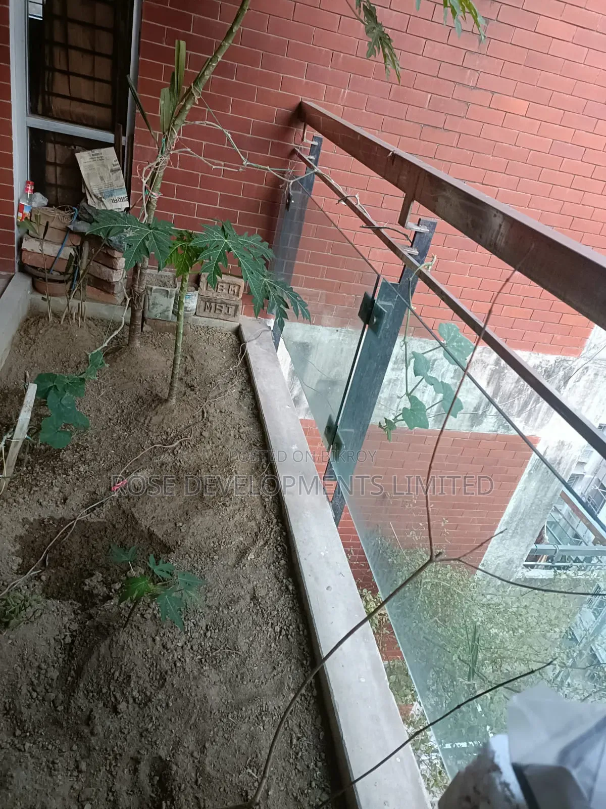 4 Bedroom Apartment in Bpl Anabella, Panchlaish for rent