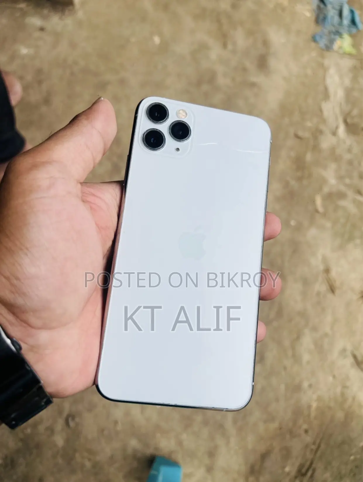 অ্যাপল আইফোন ১১ প্রো ম্যাক্স ২৫৬ জিবি সাদা