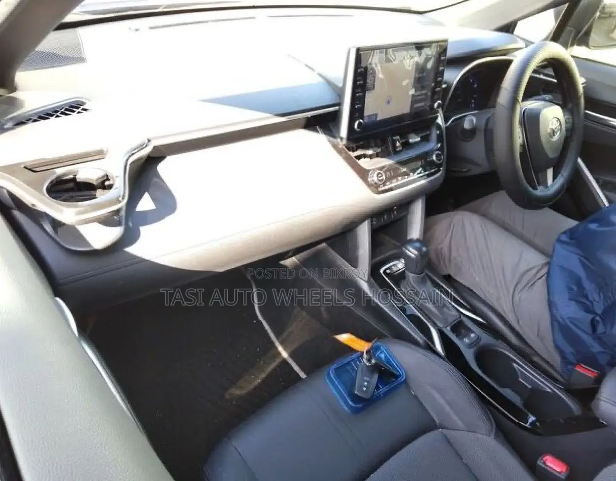 Toyota Corolla Cross 1.8 Hybrid AWD 2021 Blue