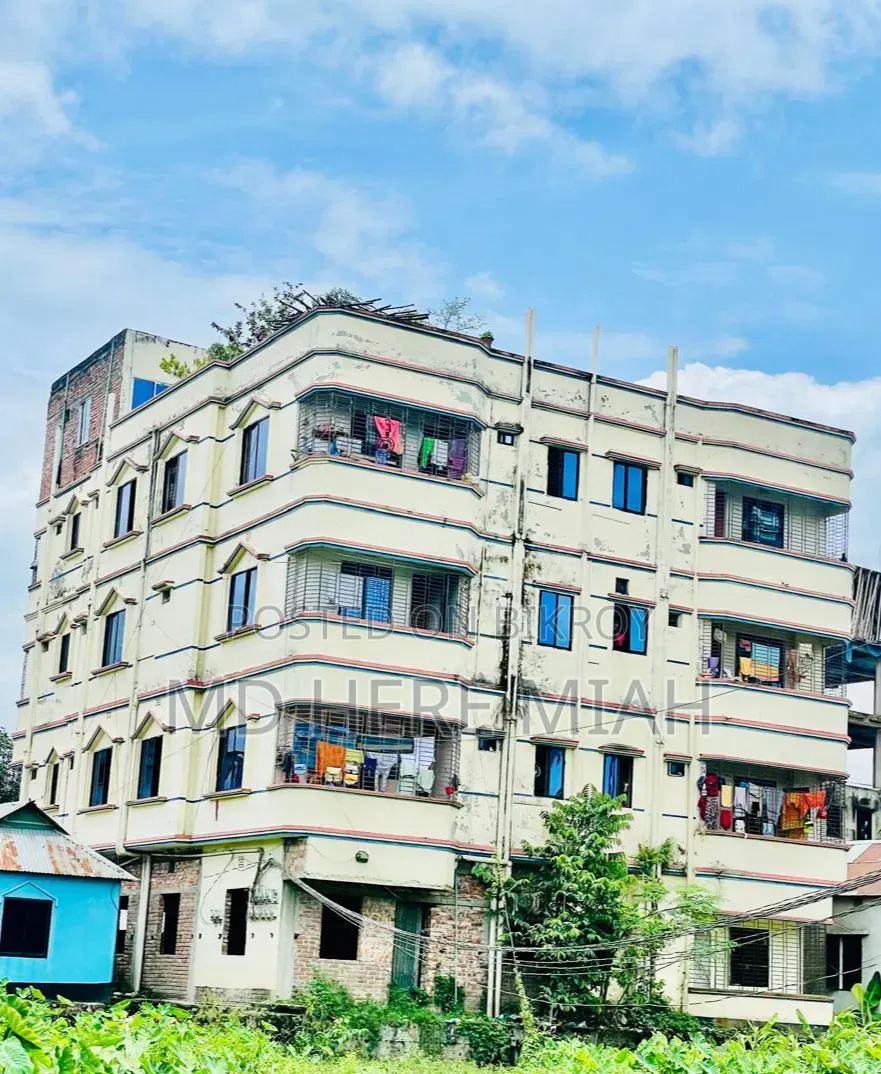 18-Bedroom House in Sreepur for sale