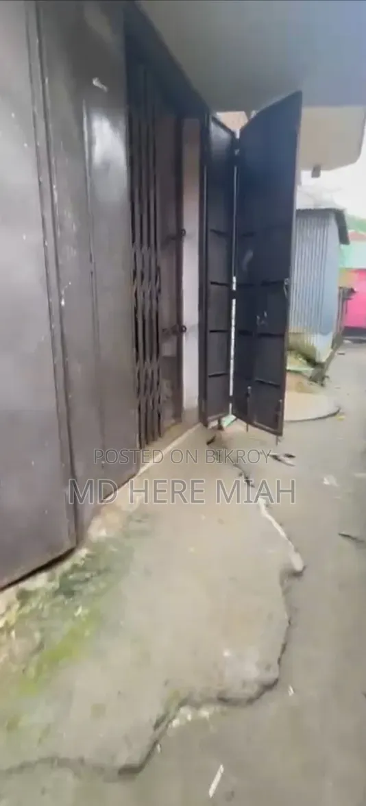 18-Bedroom House in Sreepur for sale