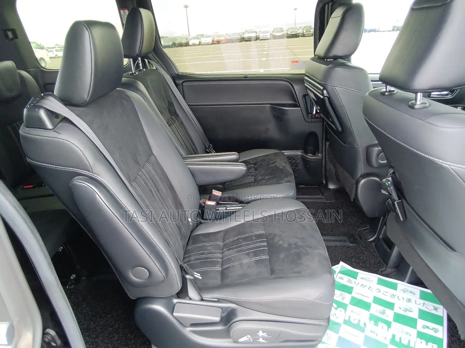 Toyota Esquire 2.0 All-Wheel Drive 7-Seater 2021 Black