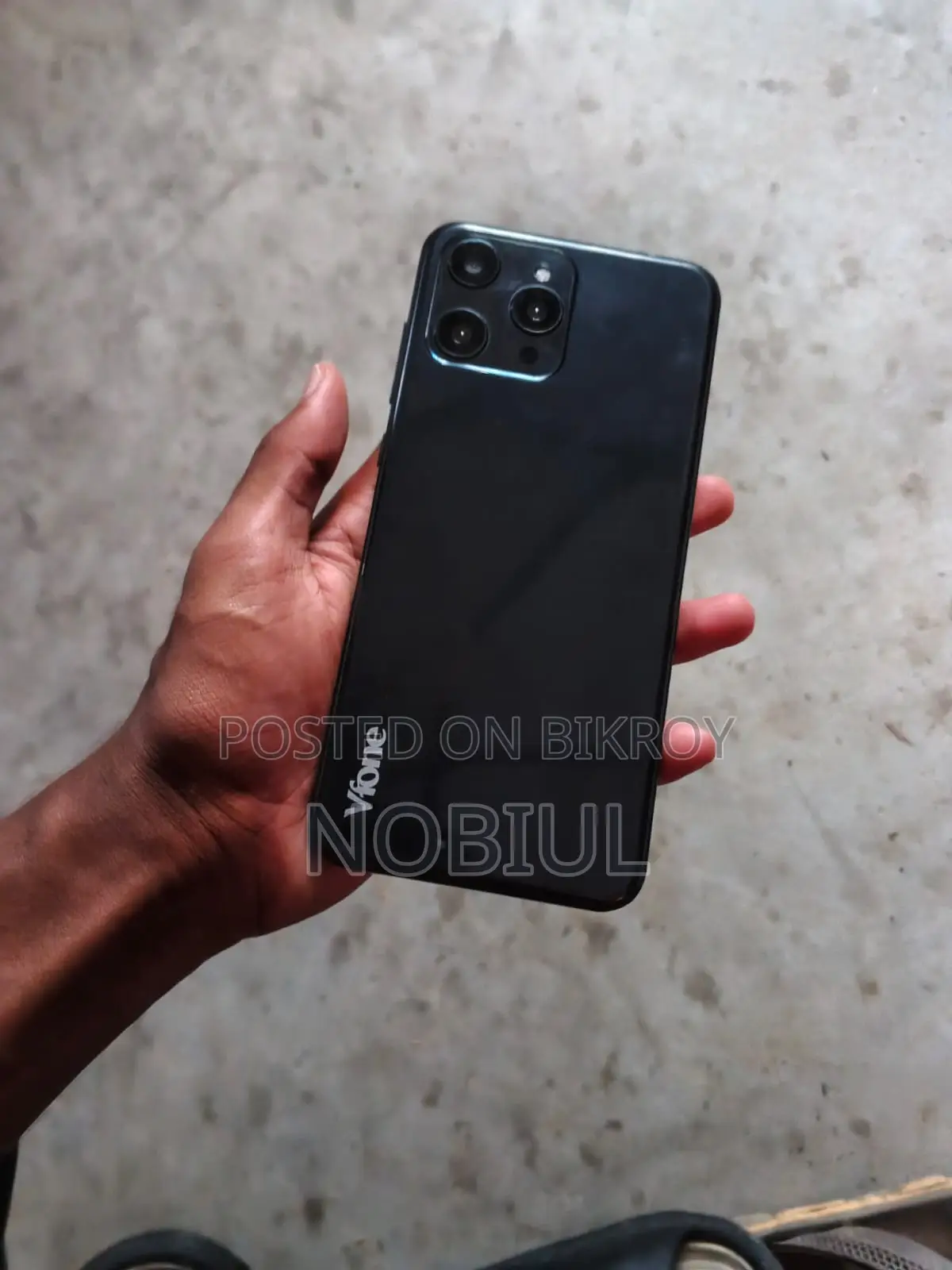 Vfone 32 GB Black