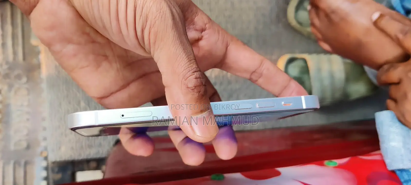 অ্যাপল আইফোন ১২ ১২৮ জিবি হোয়াইট