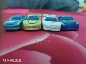 ৪ রেসিং কারস পুল ব্যাক