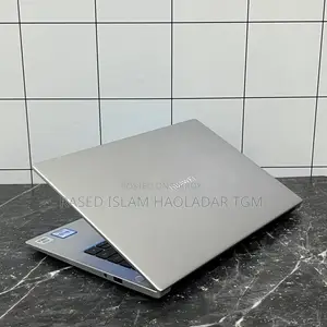 Laptop Huawei 4GB Intel Solid State Drive 500GB