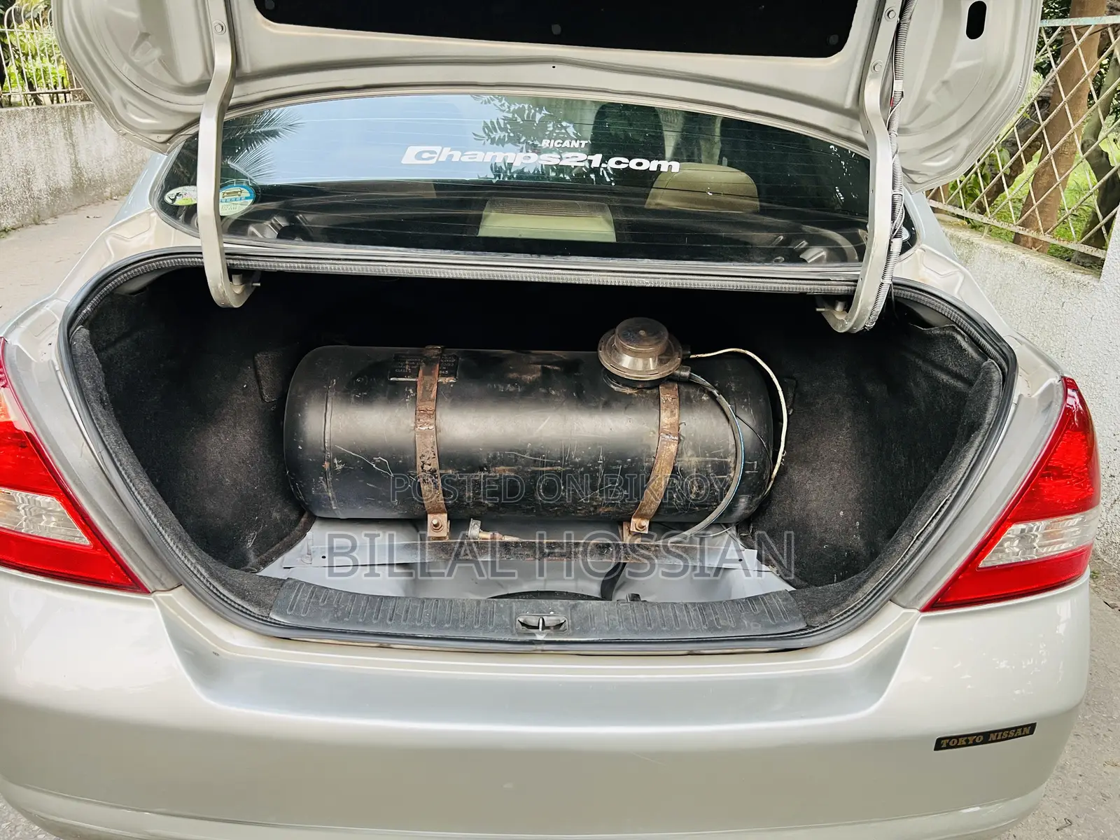 নিসান টিডা ২০০৭ সিলভার