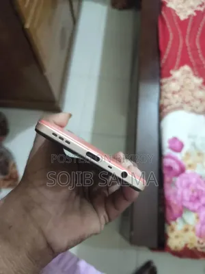 অপ্পো এফ১৭ ১২৮ জিবি অরেঞ্জ
