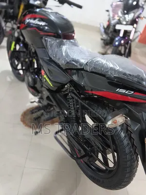 বাজাজ পালসার ১৫০ ২০২২ ব্ল্যাক