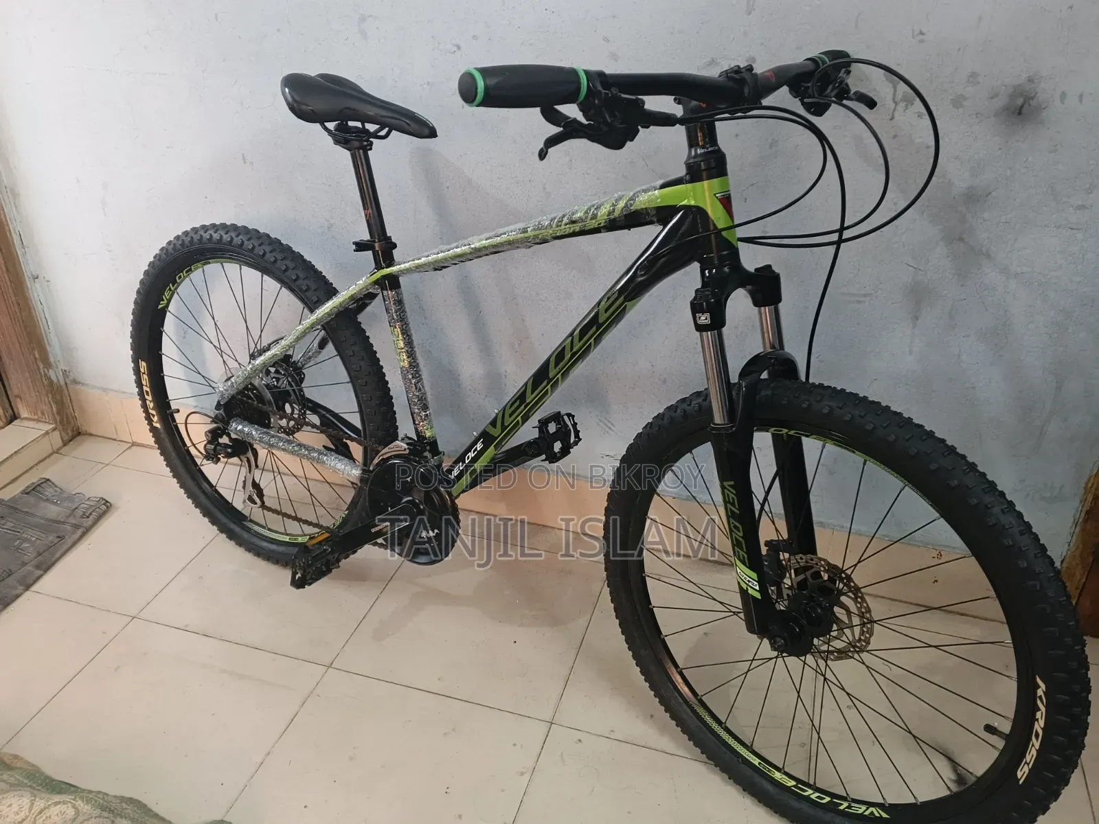 ভেলোস ৩০মডেল