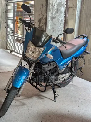 Runner Bullet 100 2018 Blue