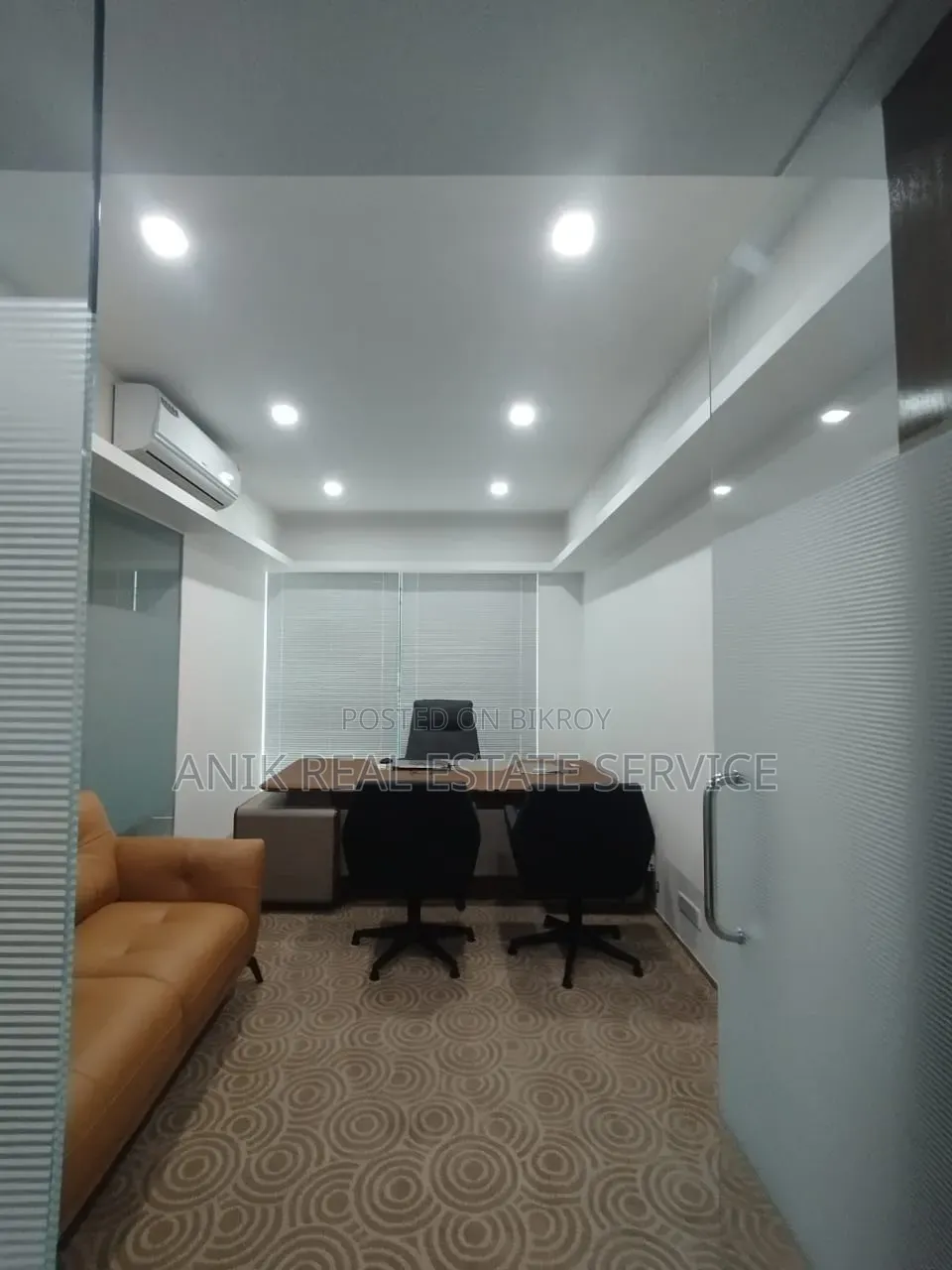 Commercial 2600 SFT Full Furnished Office Space Rent for Banani