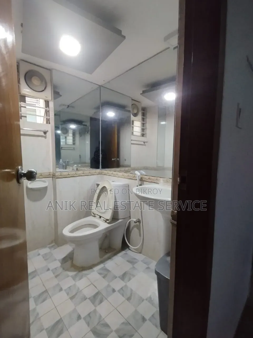 Commercial 2600 SFT Full Furnished Office Space Rent for Banani