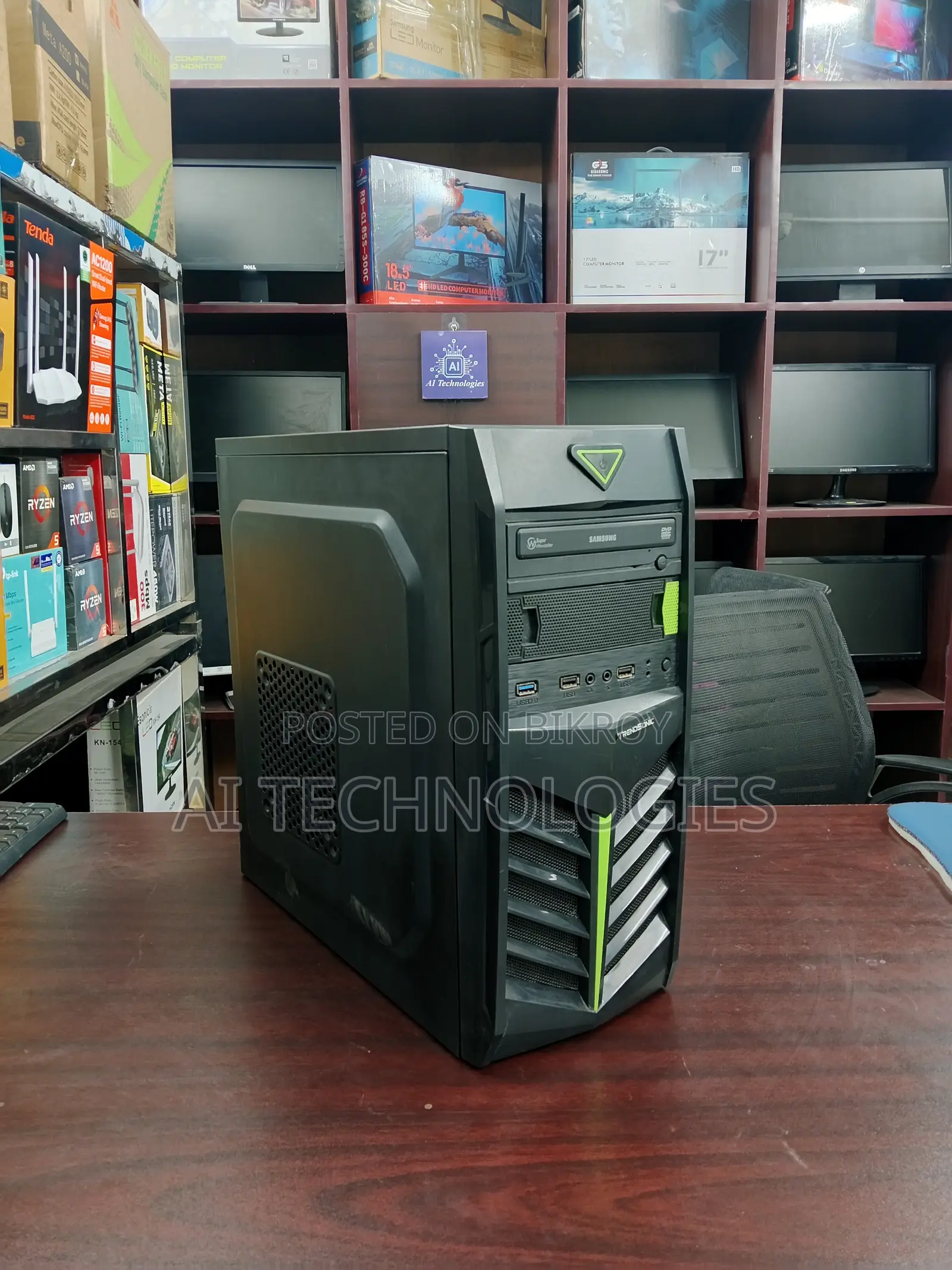 Desktop Computer Gigabyte 4GB Intel Core i7 HDD 500GB