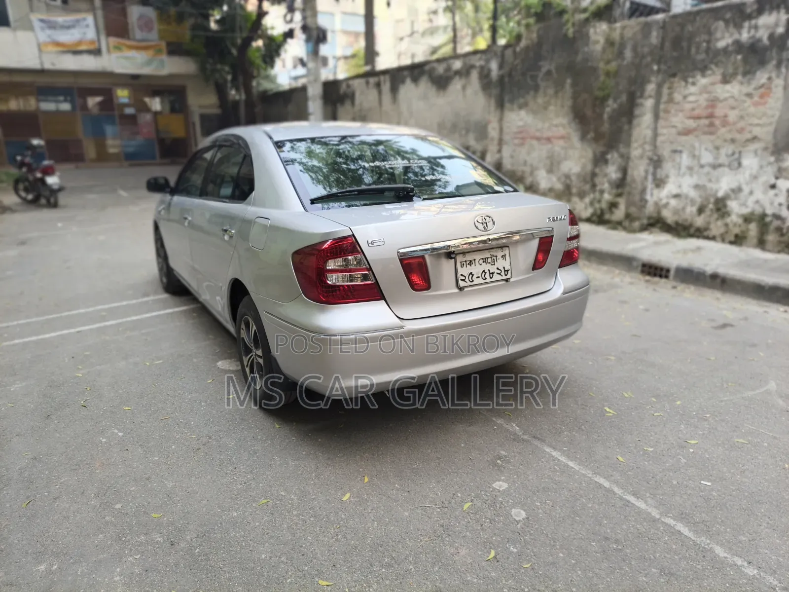 Toyota Premio 1.5 Front-Wheel Drive 2005 Silver