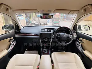 Toyota Premio 1.5 Four-Wheel Drive 2020 Pearl
