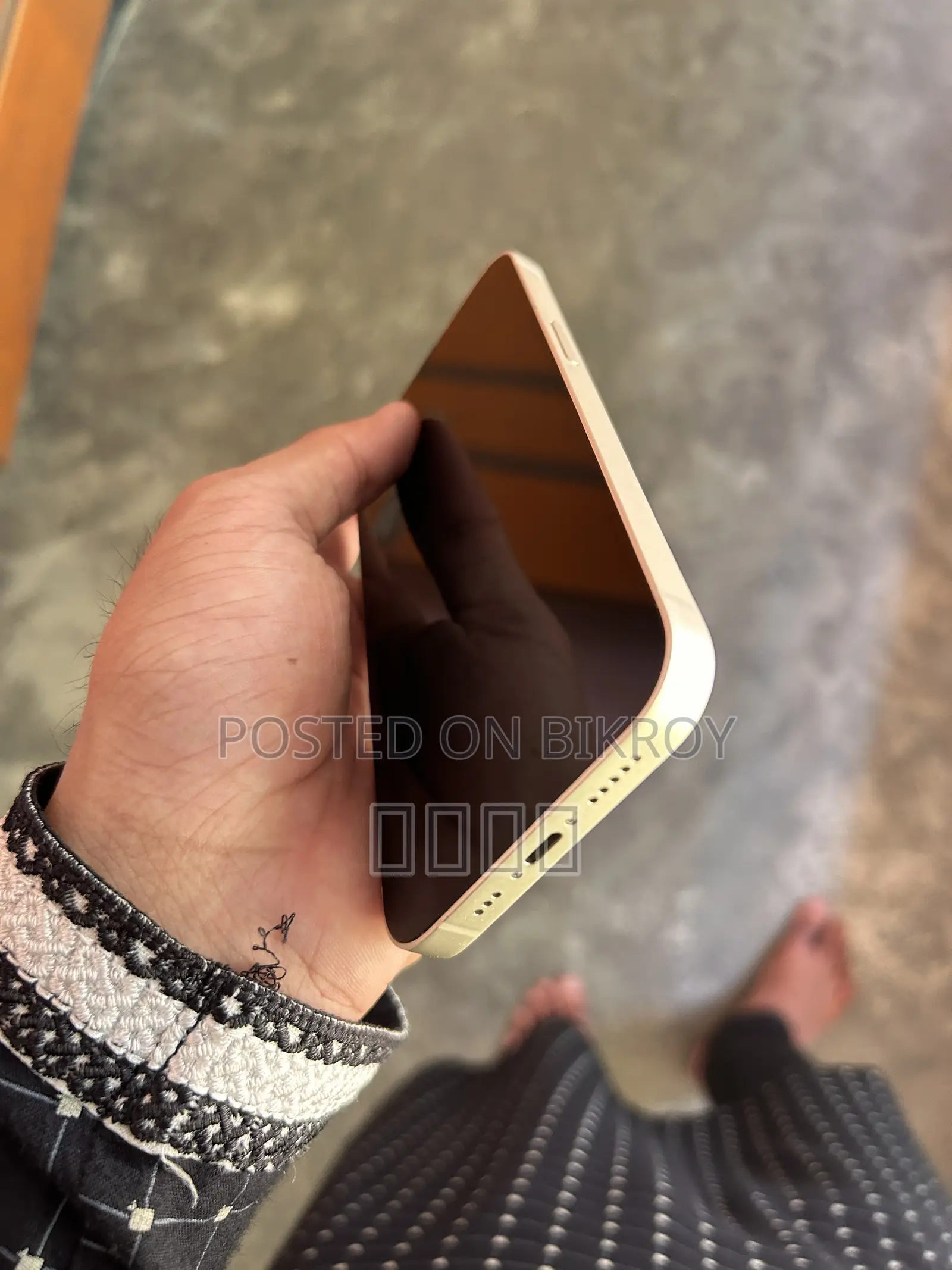 অ্যাপল আইফোন ১৩ ১২৮ জিবি সাদা