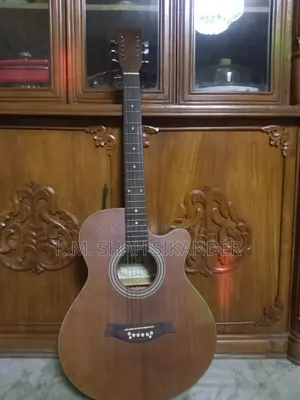 অ্যাকোস্টিক গিটার