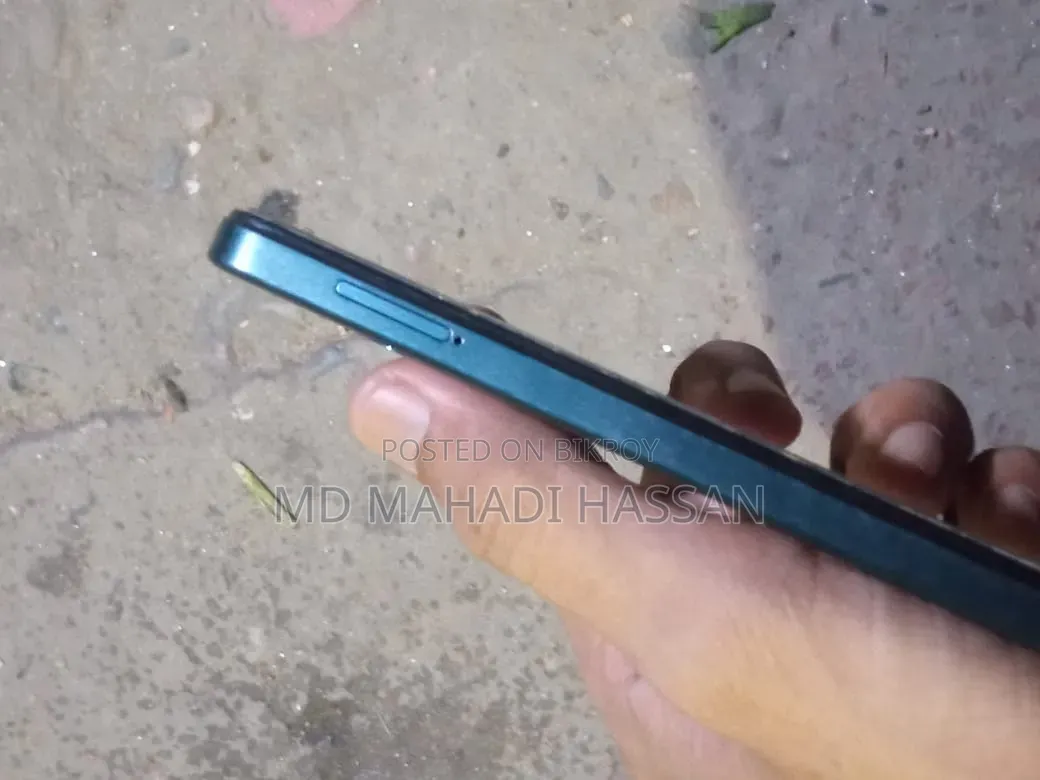 ভিভো ওয়াই০৪ ১২৮ জিবি নীল