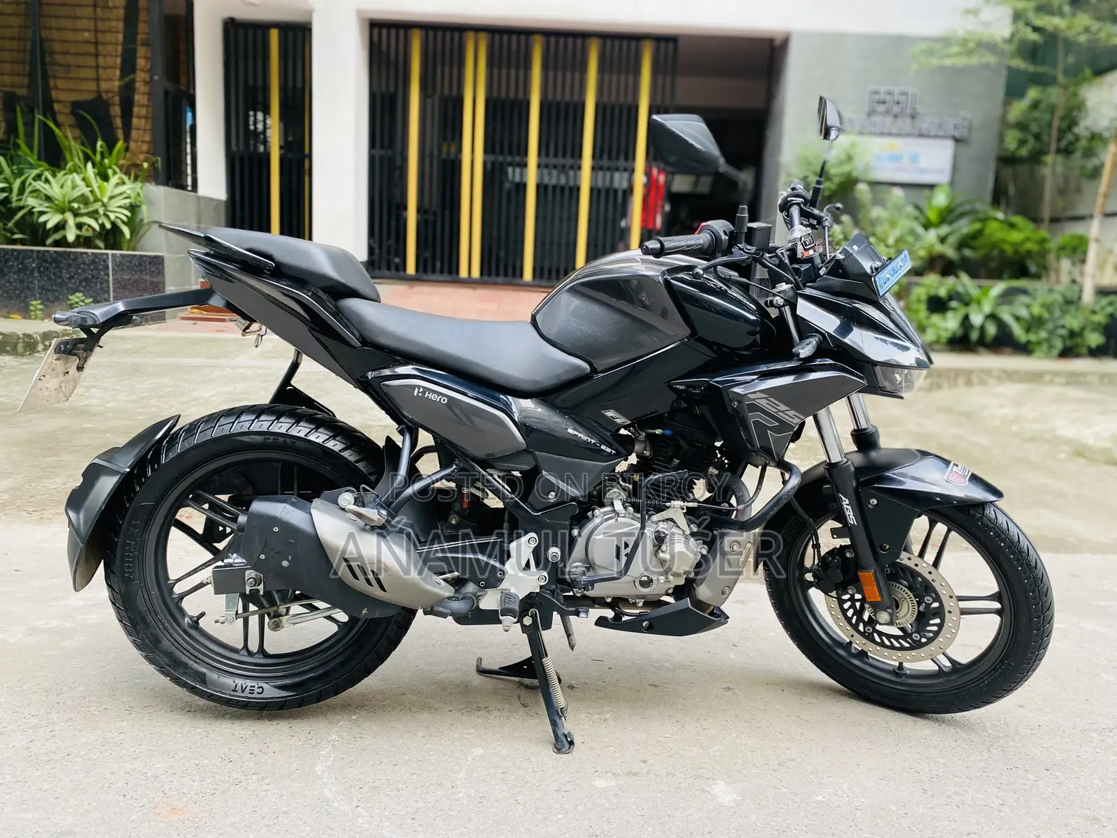 Hero Xtreme 125R 2025 Black