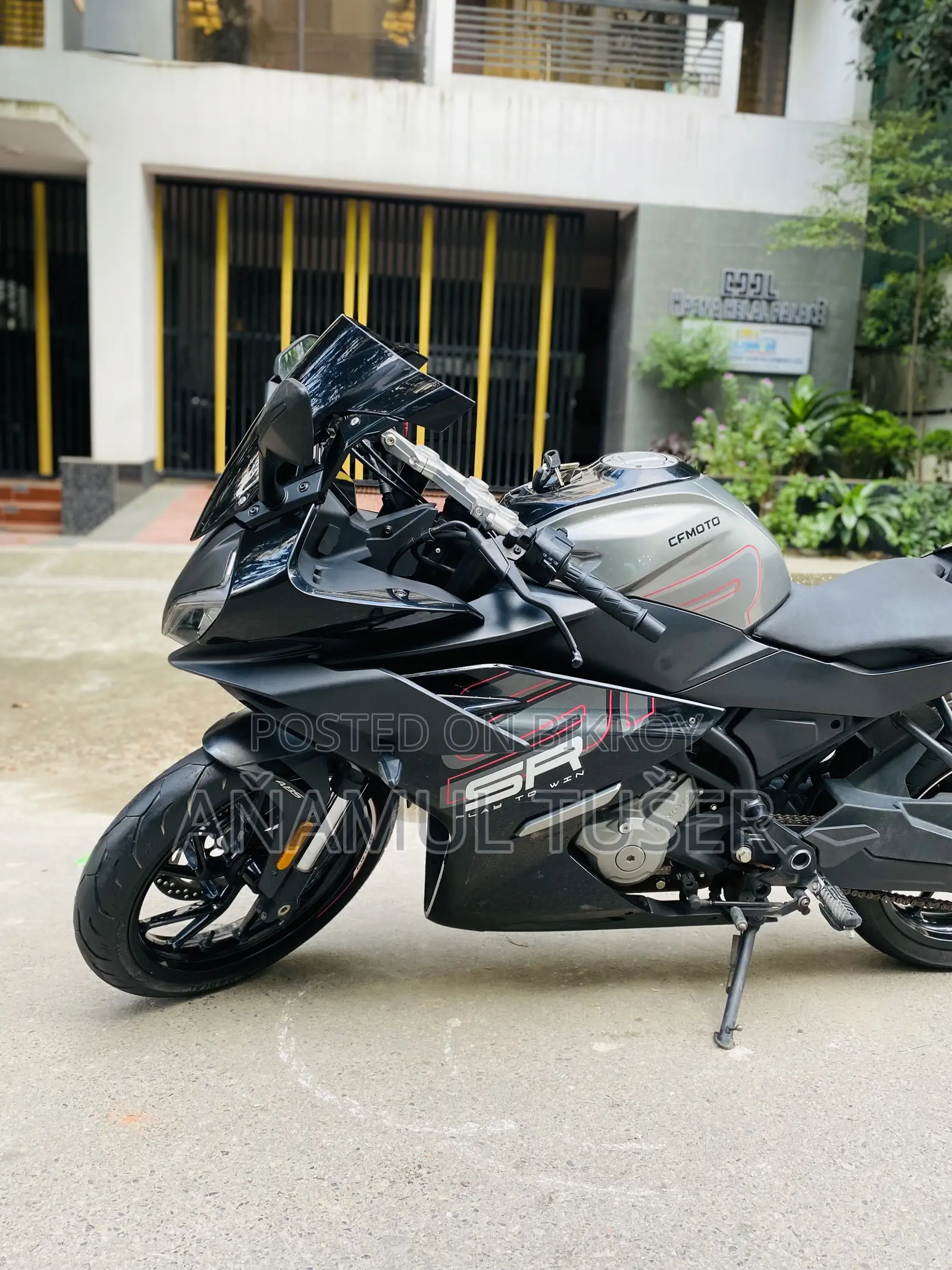 CFMoto 300SR 2026 Black