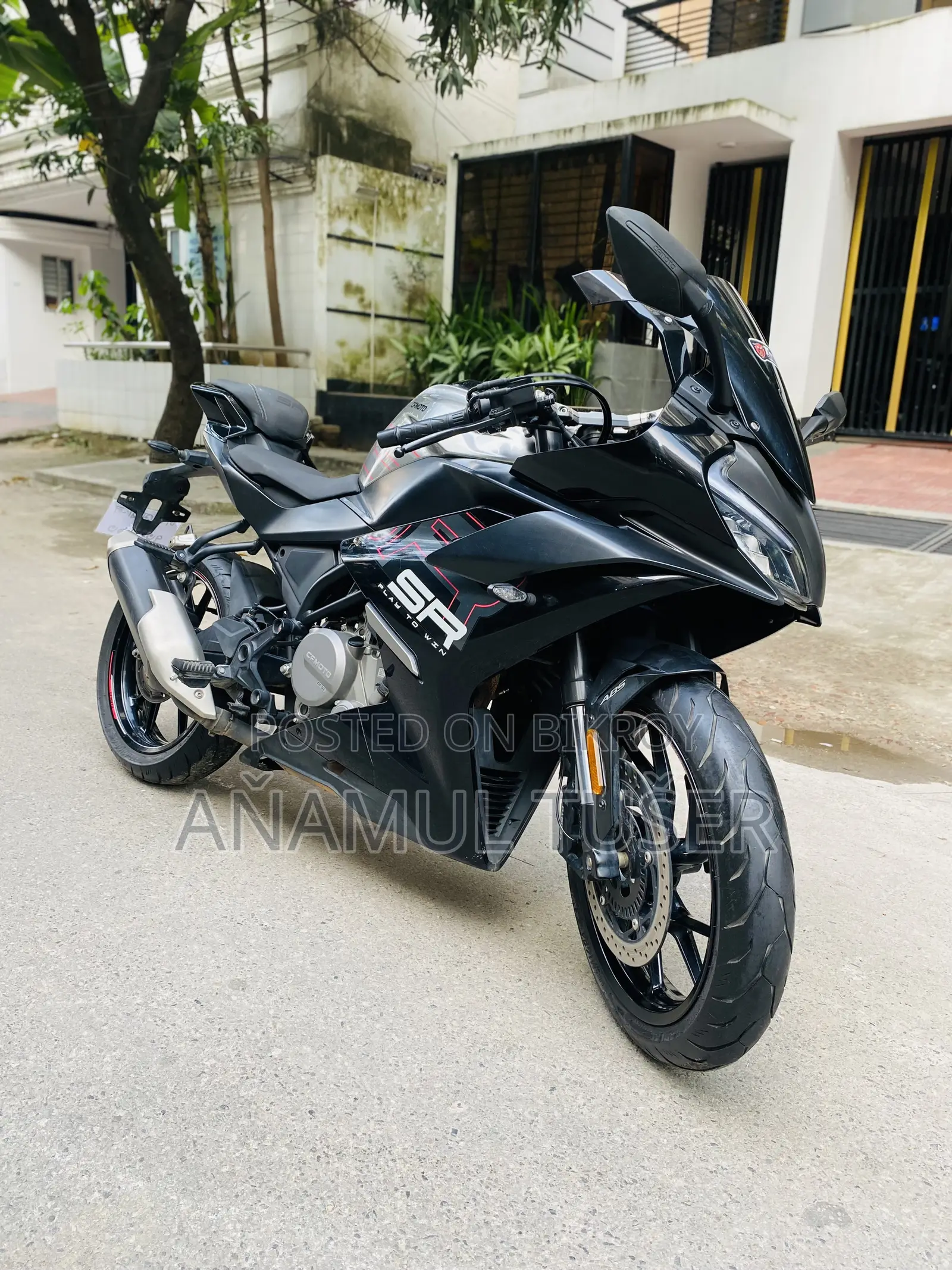 CFMoto 300SR 2026 Black