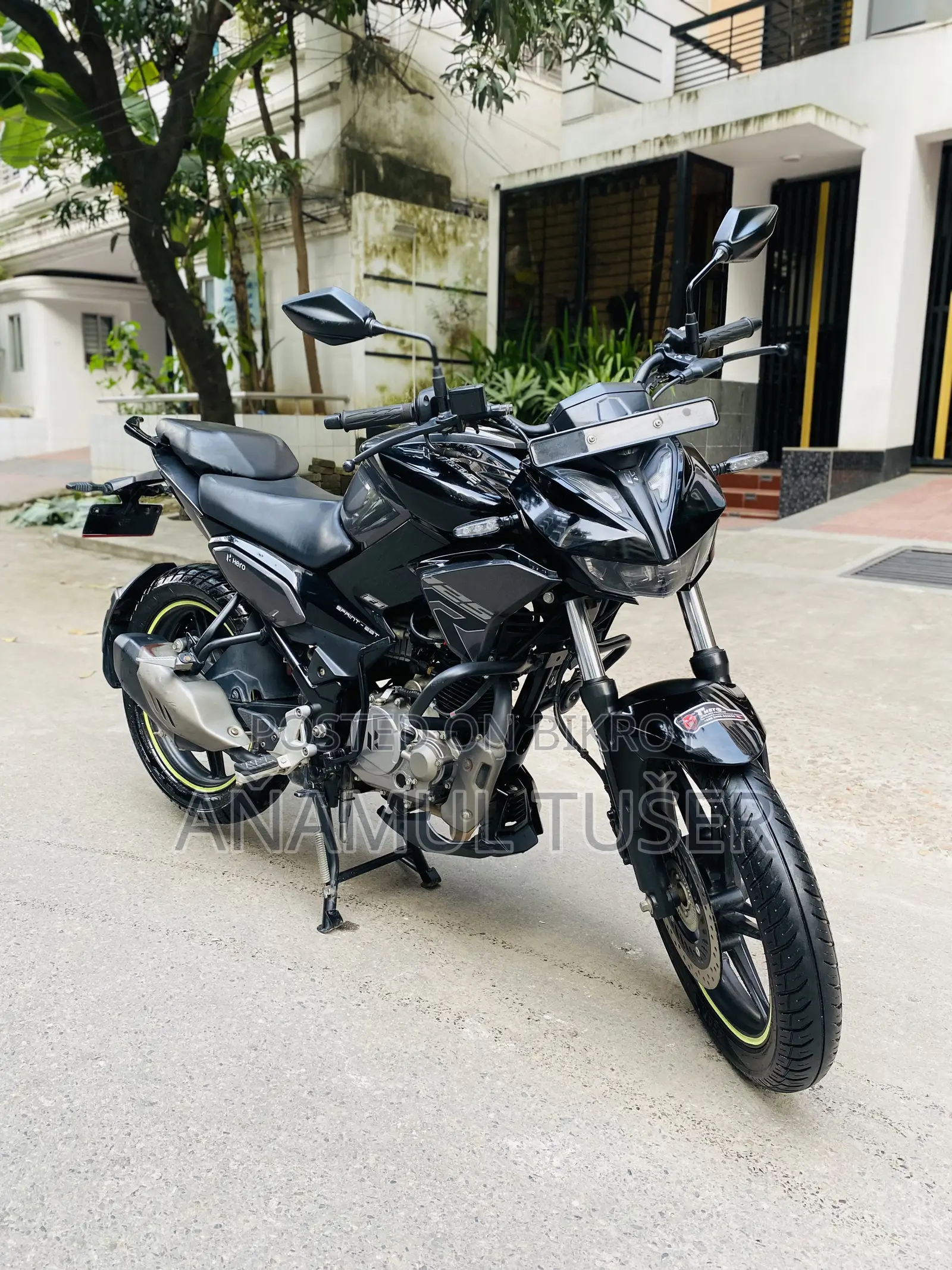 Hero Xtreme 125R 2025 Black