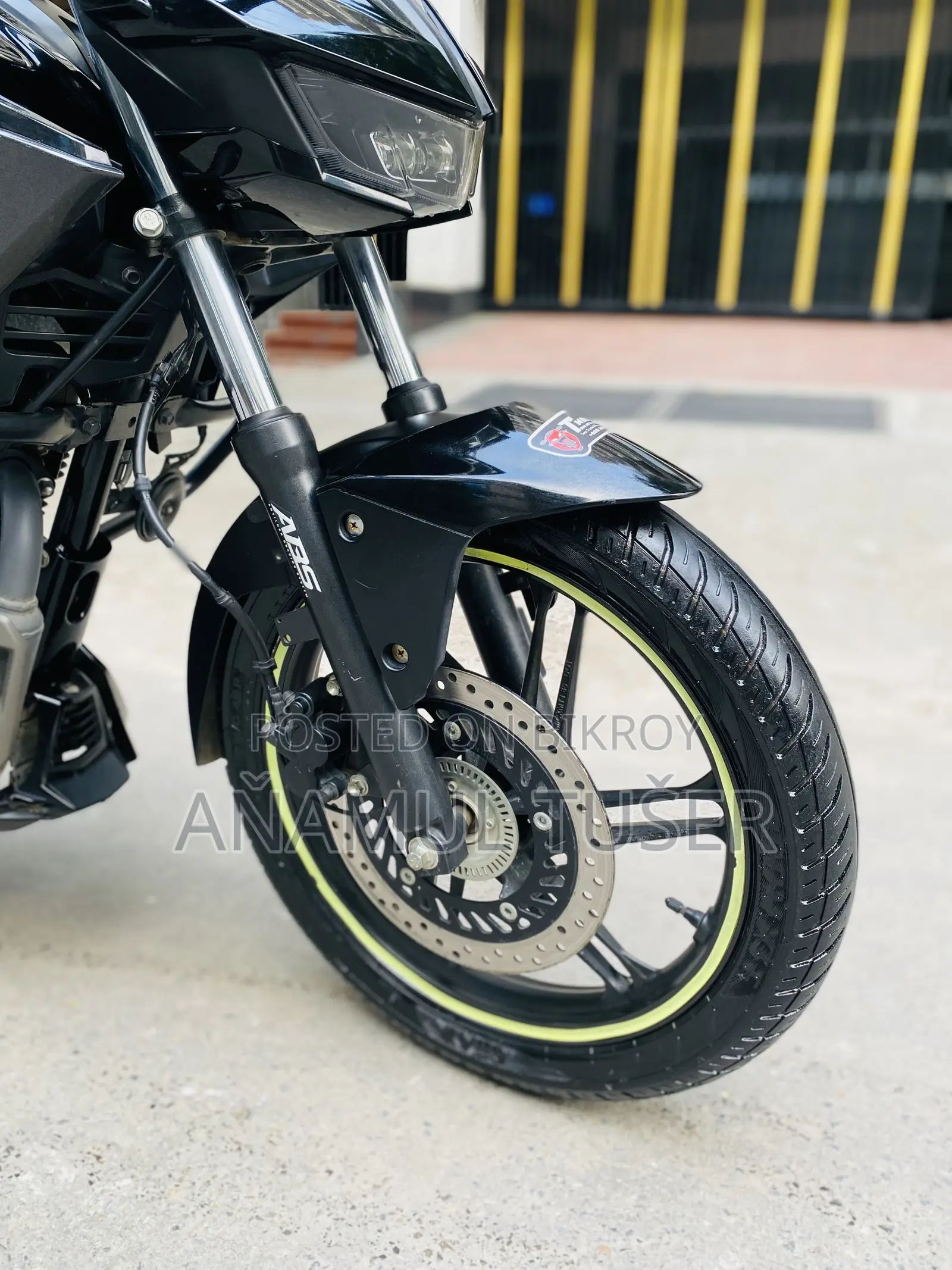 Hero Xtreme 125R 2025 Black