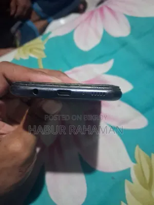 Samsung Galaxy M20 32 GB Black