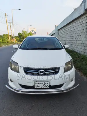 Toyota Corolla Fielder 2011 White