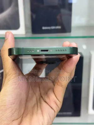 Apple iPhone 13 128 GB Green