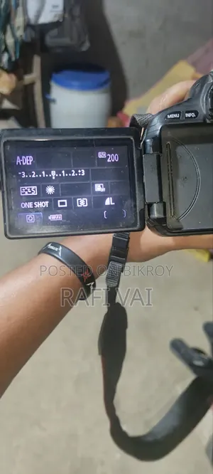 কেনোন কেমেরা 600d সব কিছু টিক আছে শুধু মেমোরি নাি