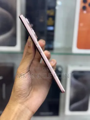 Realme 128 GB Pink