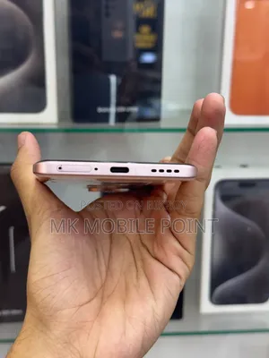 Realme 128 GB Pink
