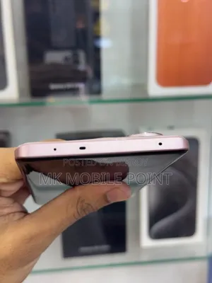 Realme 128 GB Pink