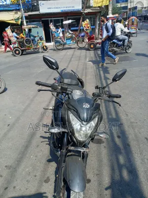 বাজাজ পালসার এনএস ১৬০ ২০১৮ কালো