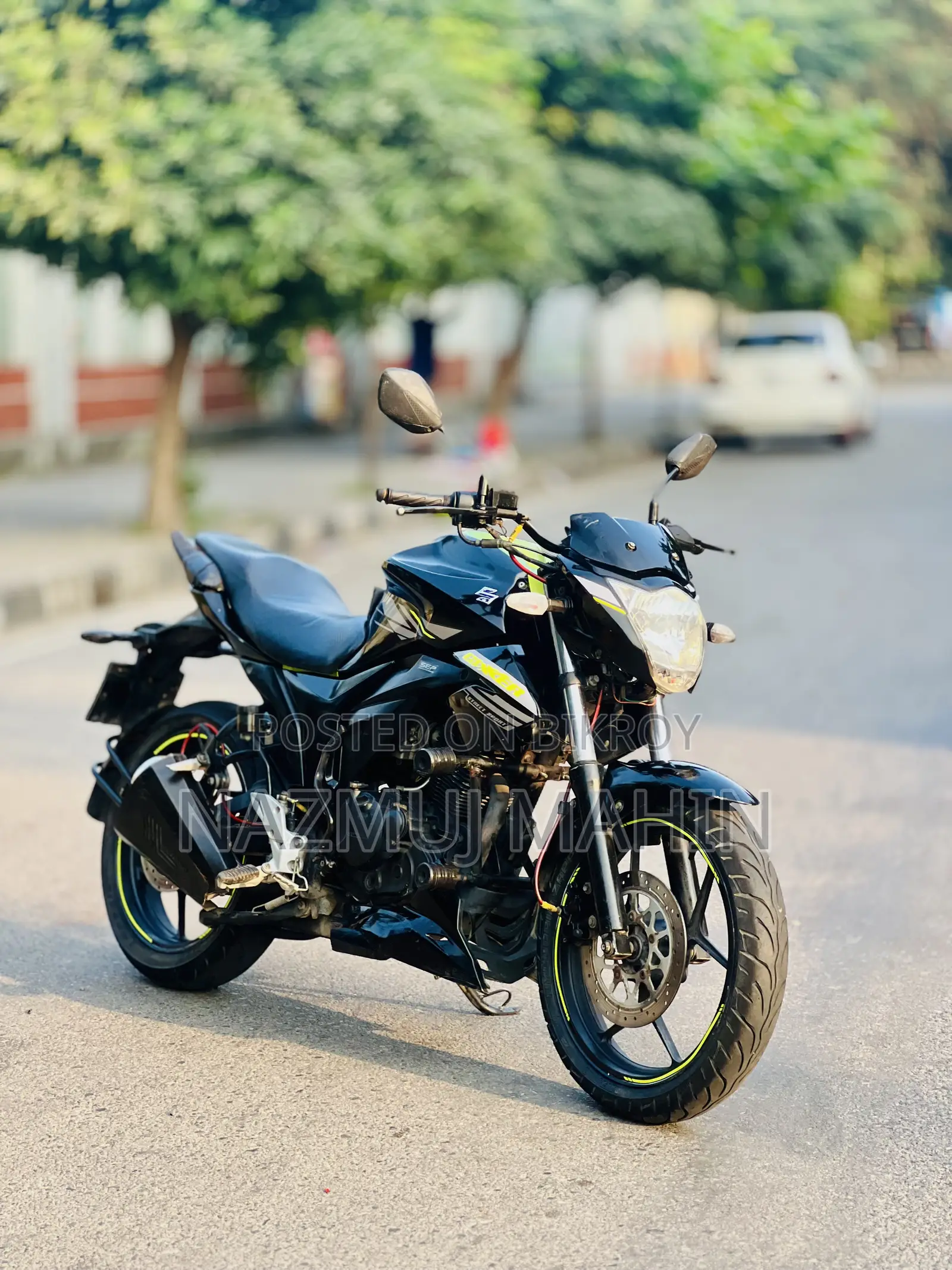 সুজুকি জিক্সার ২০১৮ কালো