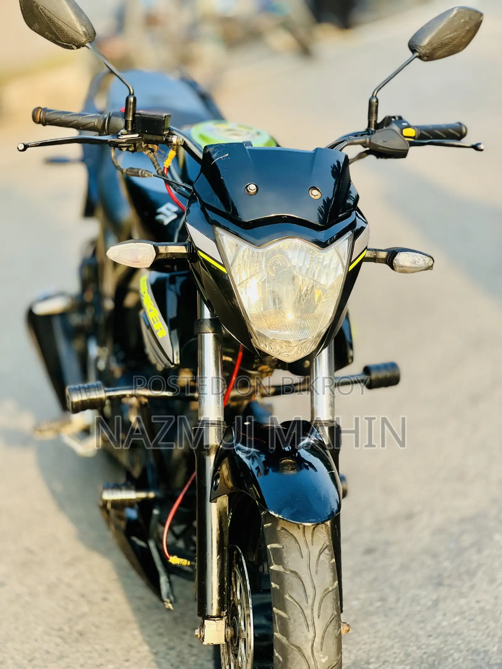 সুজুকি জিক্সার ২০১৮ কালো