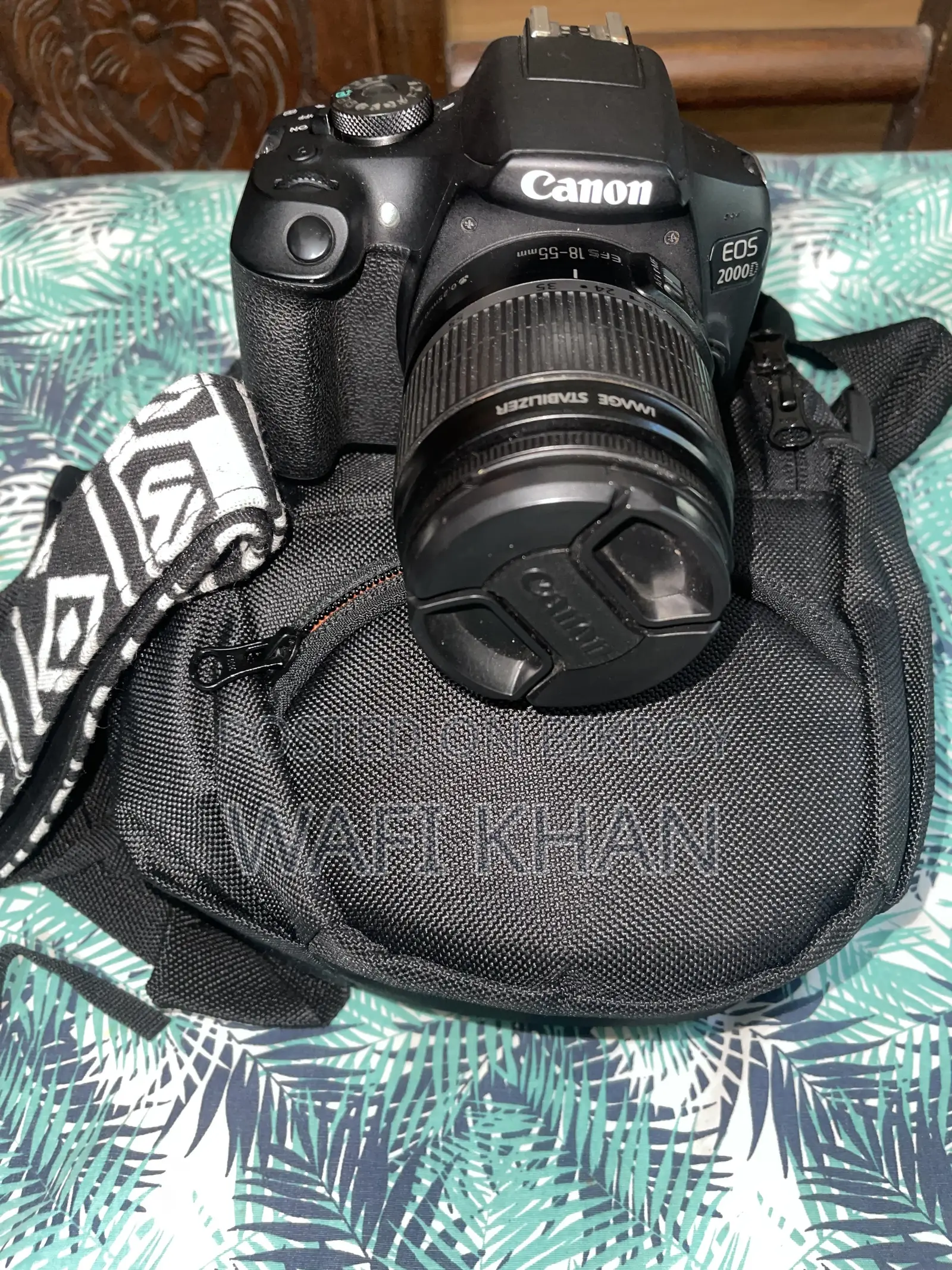 ক্যানন ইওএস ২০০০ডি