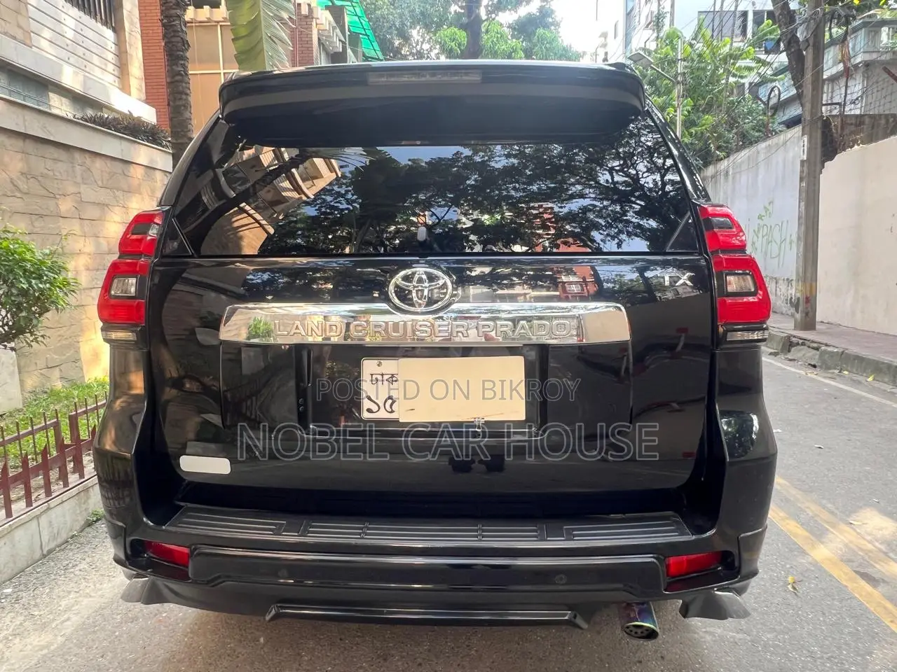 Toyota Land Cruiser Prado 2018 Black