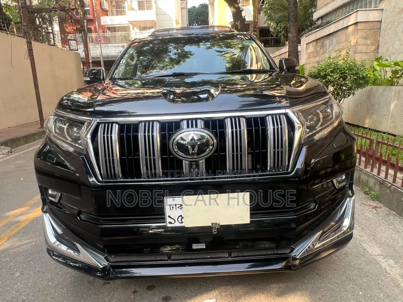 Toyota Land Cruiser Prado 2018 Black